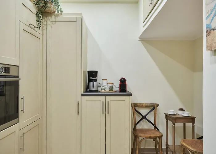 Spirou Merkouri Handcrafted 2Bd Home